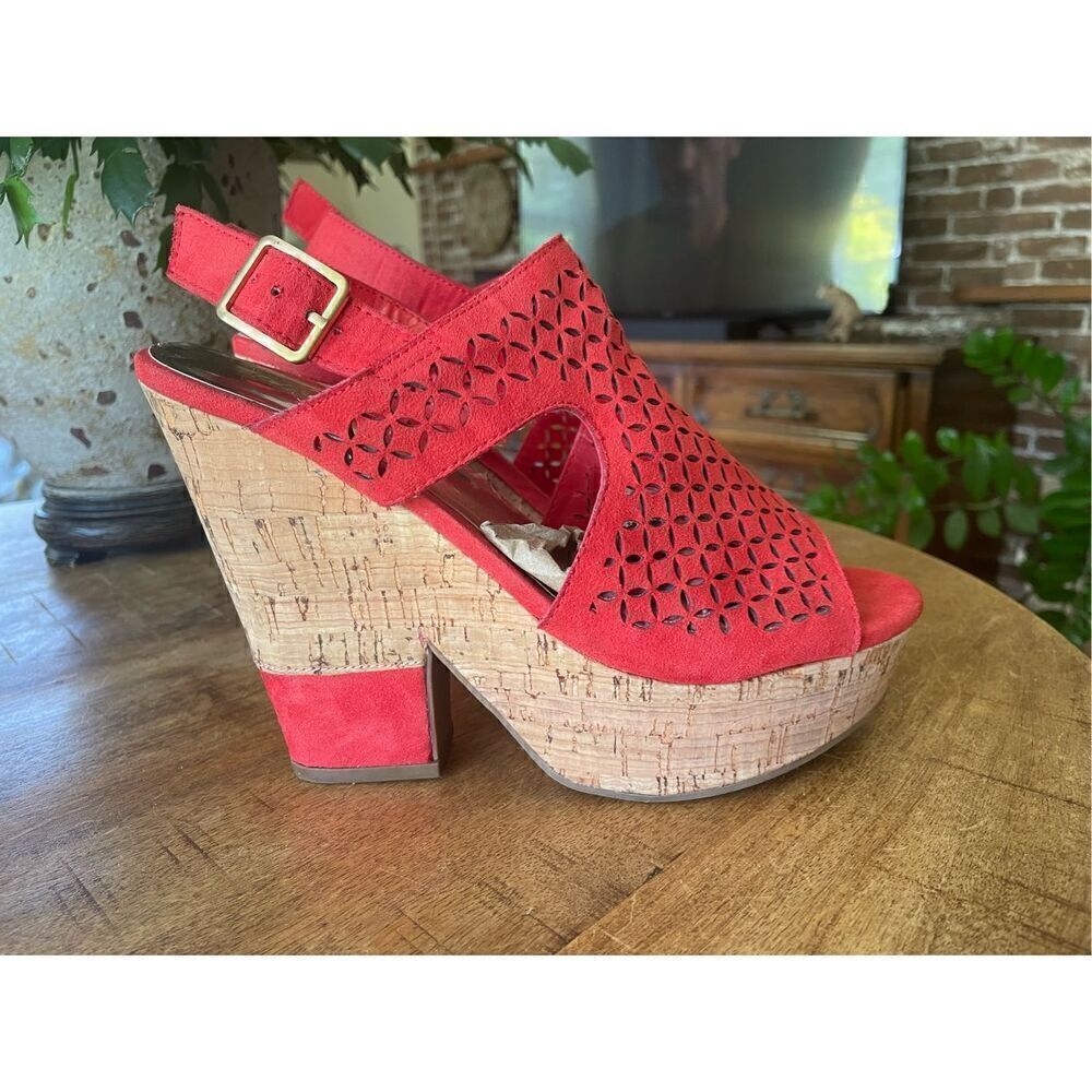 Carlos by Carlos Santana high wedges size US 7,5